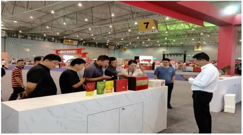 師旗調研杭錦后旗政務工作，推動經濟社會發展新舉措